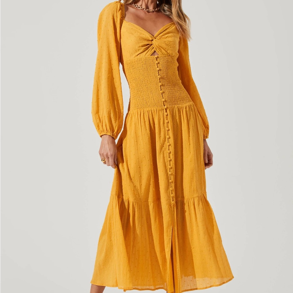 Astr The Label Twist Bust Long Sleeve Midi Dress in Mustard